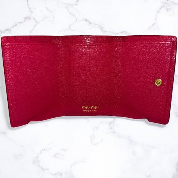 MIU MIU FUSHIA TRIFOLD COMPACT WALLET - Picture 8 of 10